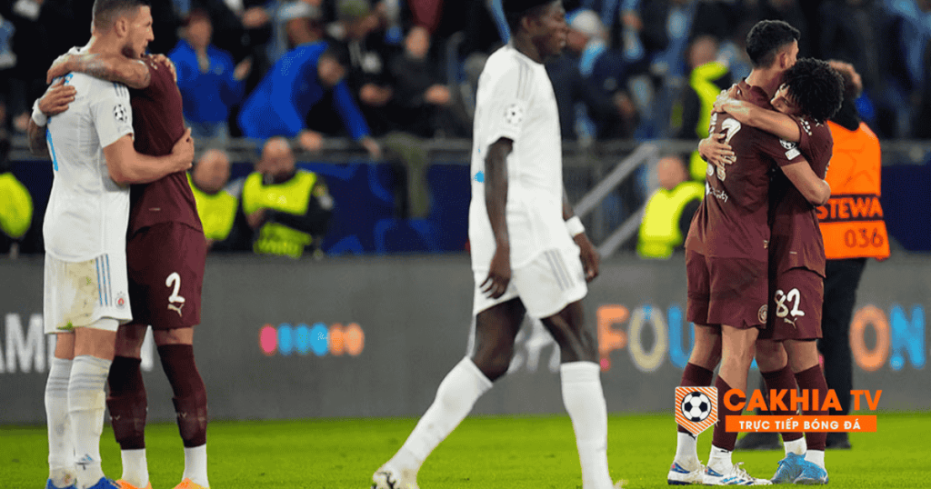 Manchester City đè bẹp Slovan Bratislava 4-0 tại Champions League