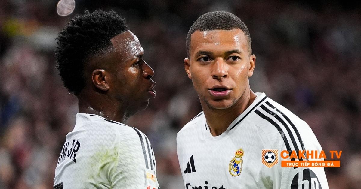 Kylian Mbappe gặp khó trong việc thích nghi tại Real Madrid sau trận El Clasico