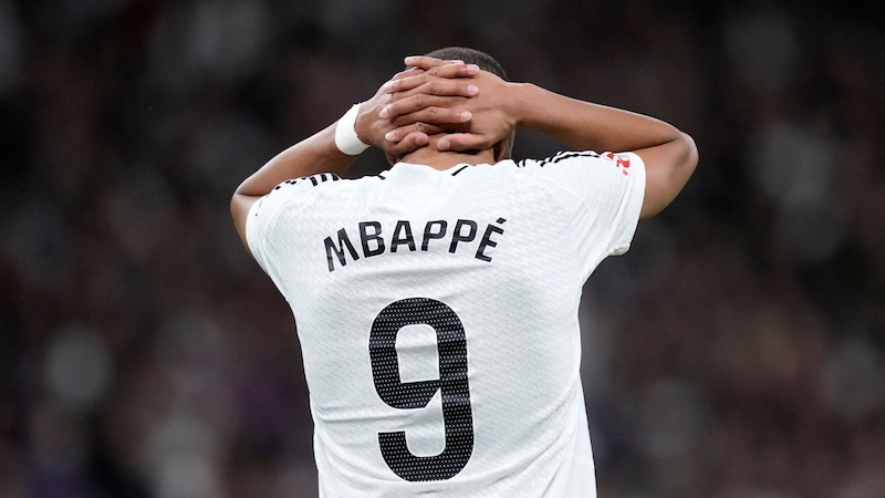 Mbappe gặp khó khăn trong khâu dứt điểm